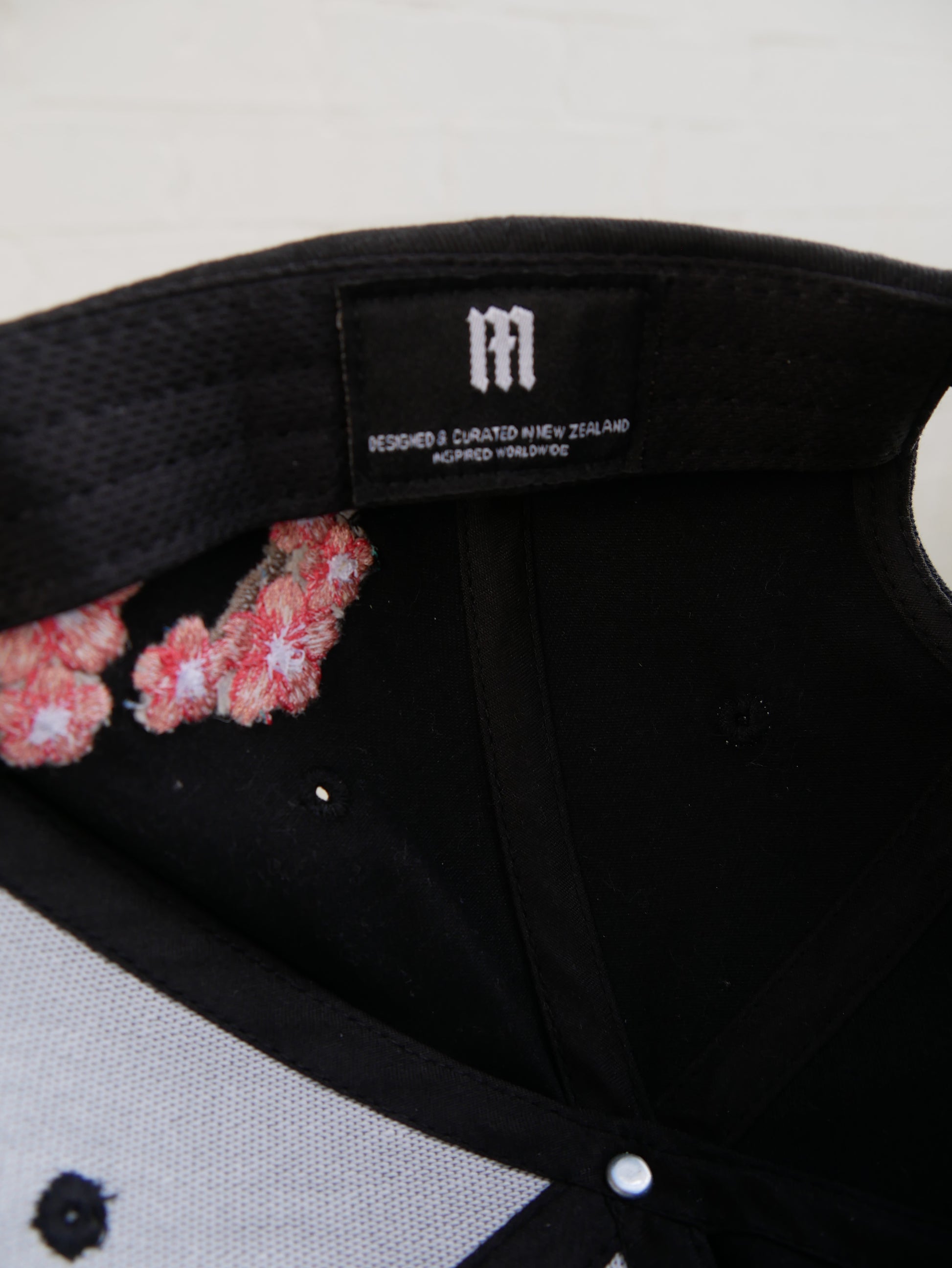 SAKURA BASEBALL CAP [ Pre-Order ]